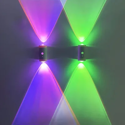 Paquete de 4 lámparas de pared LED RGB recargables con sensor de movimiento