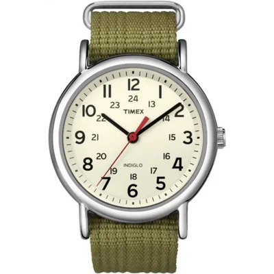 Reloj Timex Weekender unisex caja plateada de 38 mm y esfera color crema