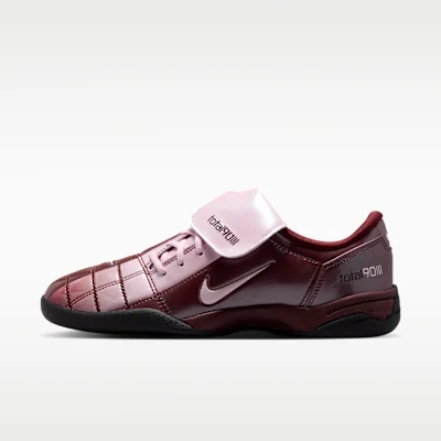 Nike Total 90 SE