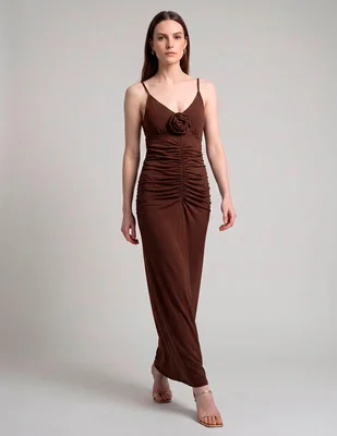 Vestido largo de fiesta Bebe escote bajo