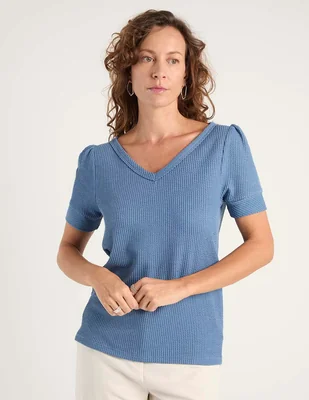 Playera manga corta Morango cuello v para mujer