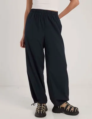 Pantalón relaxed Aéropostale amplio para mujer