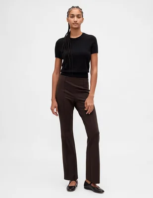 Pantalón acampanado straight para mujer