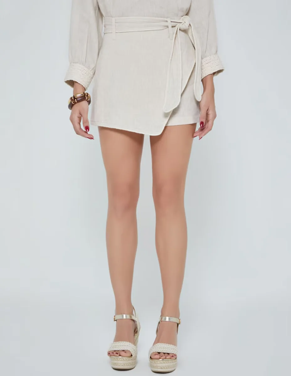 Falda short Studio F a la cintura