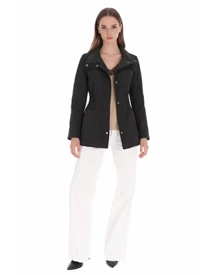 Gabardina impermeable con bolsillos Shyla para mujer