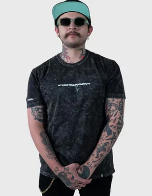 Playera Stkm Company Stkm Essentials cuello redondo para hombre