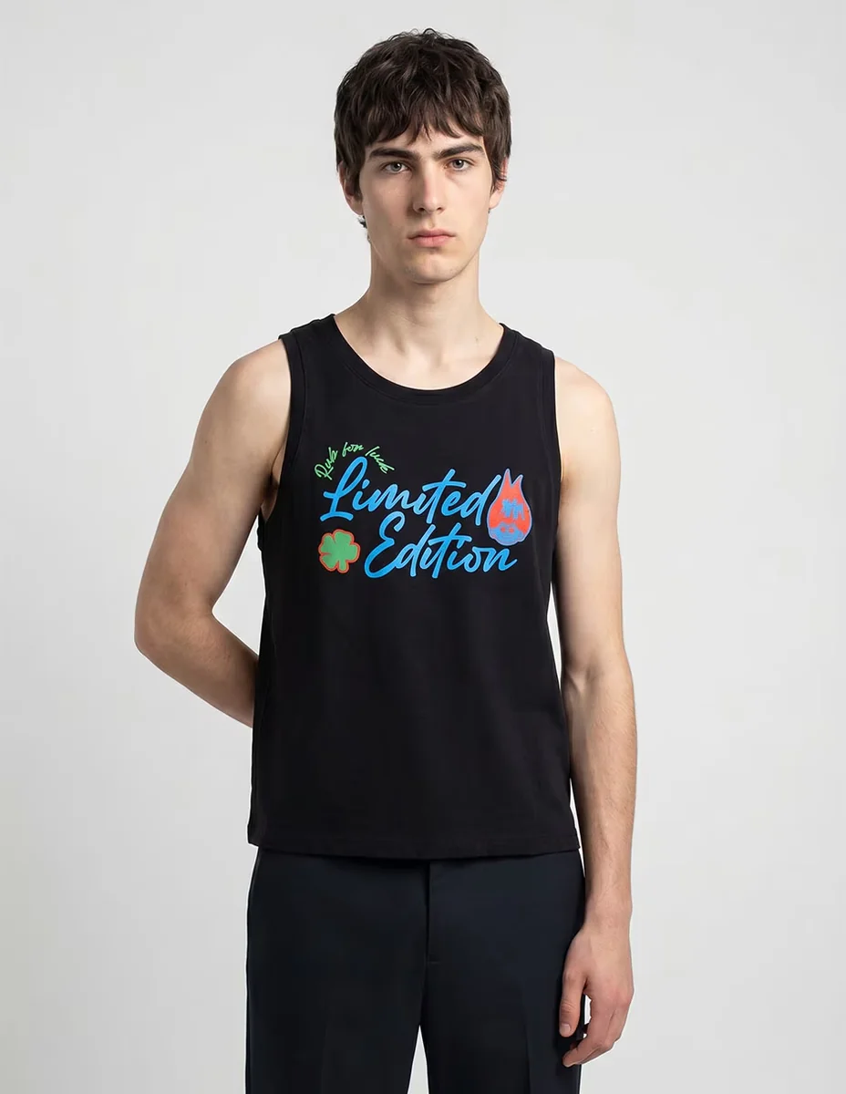 Playera Universal Licencia cuello redondo para hombre