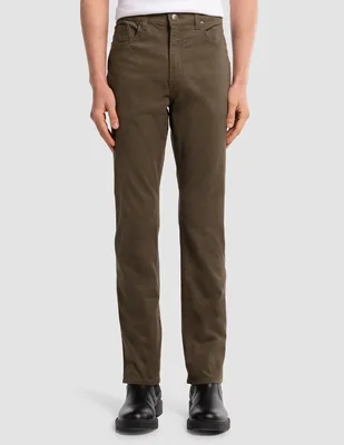 Pantalón business casual straight Oggi Jeans de gabardina para hombre