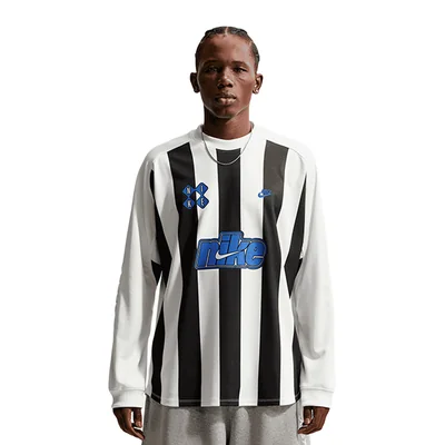 Playera Nike Sportswear Club