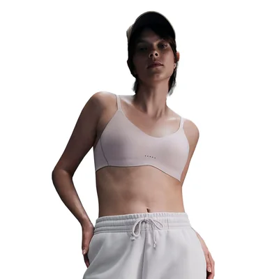 Top Nike Alate Minimalist