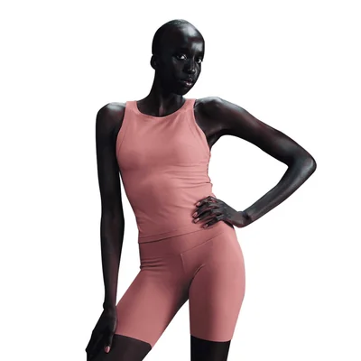 Playera Nike Zenvy Rib