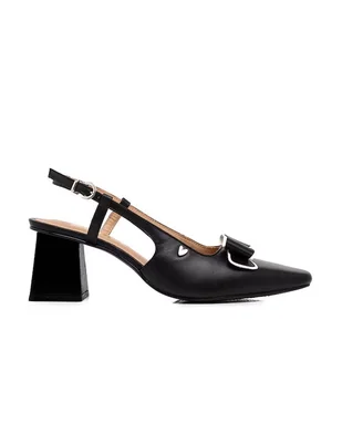 Zapatilla de piel Pikiki
