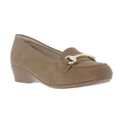 Zapato Cuña con Detalle Café Modare para Mujer