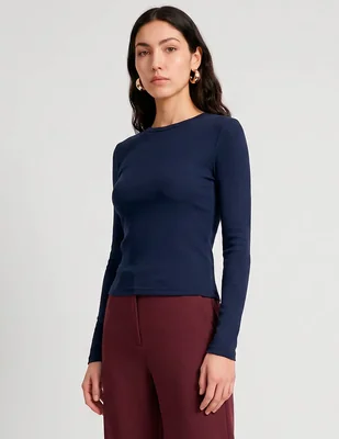 Playera manga larga cuello redondo para mujer