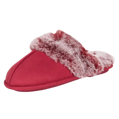 Pantuflas Jessica Simpson Cómodas Con Pelo Sintético Y Espuma De Memoria En Color Burdeos - Venta Internacional.