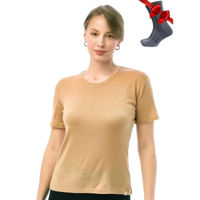 Camiseta Merino.tech Mediana Camel + Calcetines de senderismo