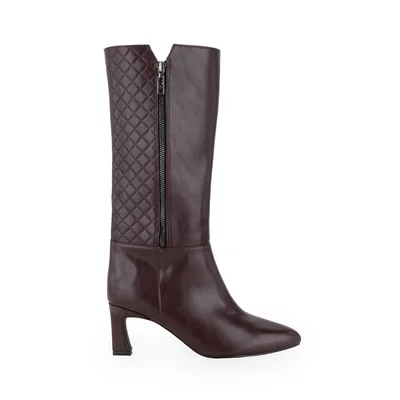 Bota Alta Puntual Cloe Vino con Lateral Acolchado y Cierre para Mujer