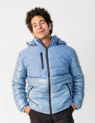 Chamarra casual con capucha para hombre