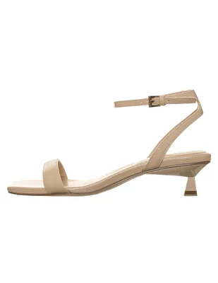 Sandalia Marc Fisher de piel para mujer