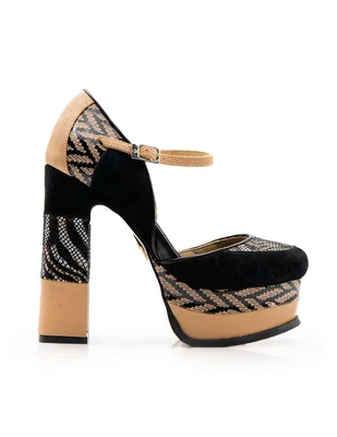 Zapatilla de piel