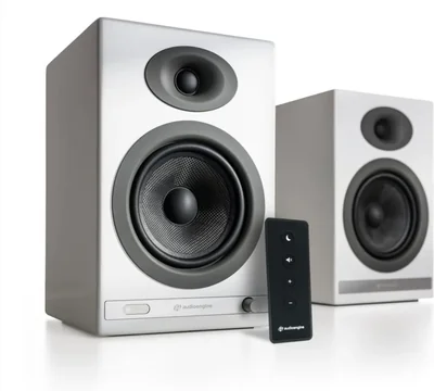 Parlantes Audioengine HD5 Bluetooth alimentados color blanco