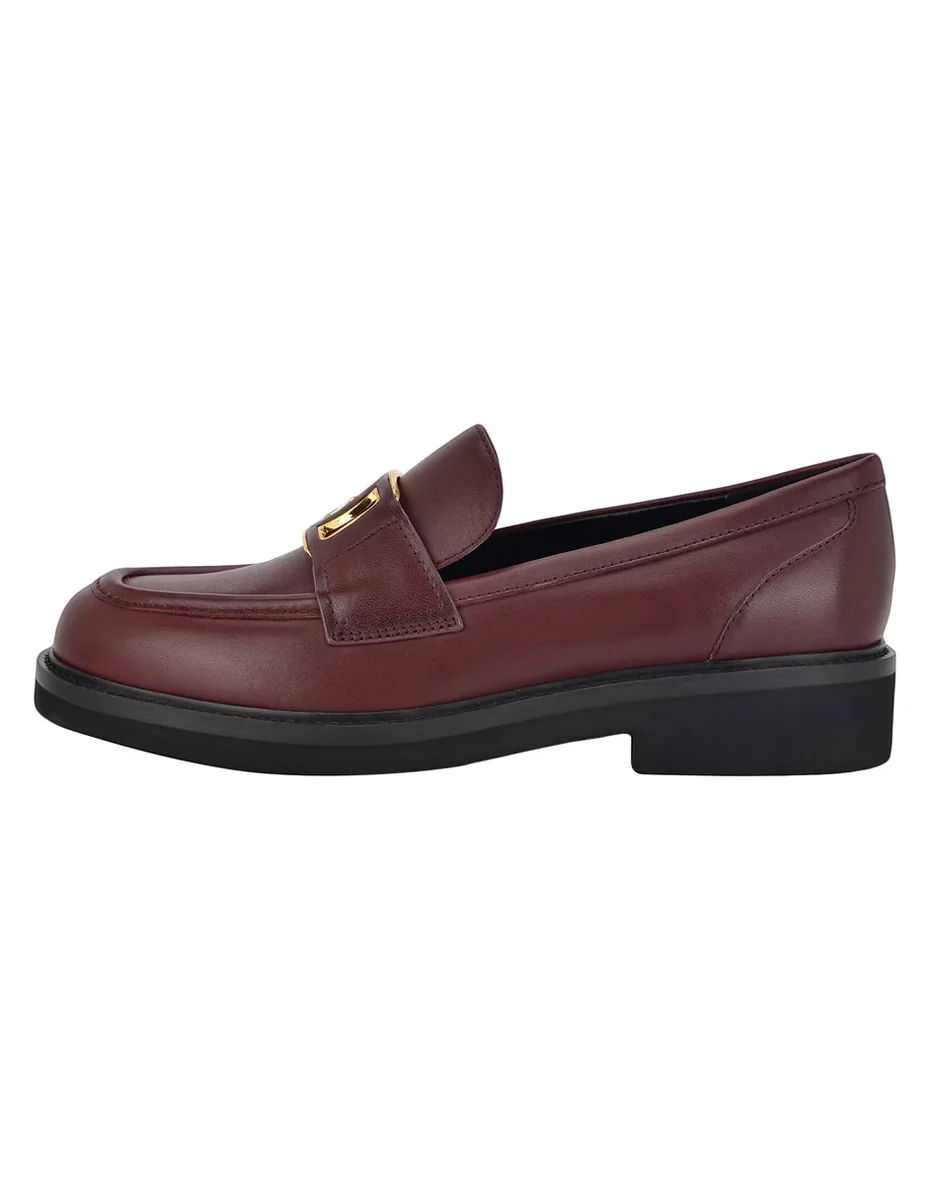 Zapato de piel para mujer