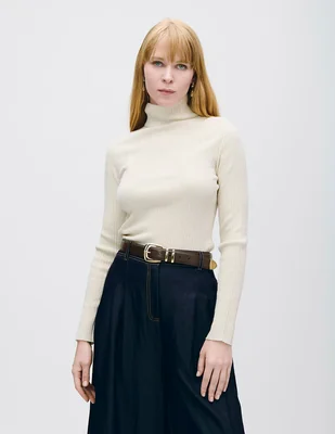 Suéter cuello tortuga para mujer