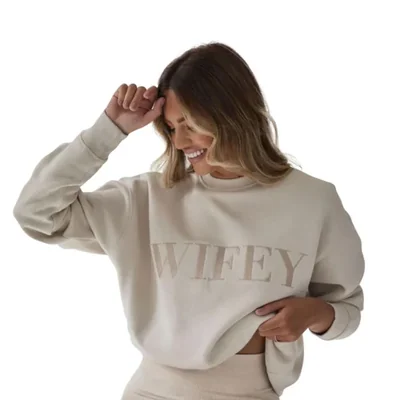 Sudadera Six Stories Oversized WIFey color champán