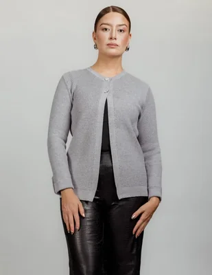 Suéter cuello redondo para mujer