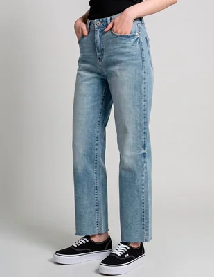 Jeans straight corte a la cintura para mujer