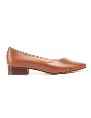 Zapatilla de piel básicos