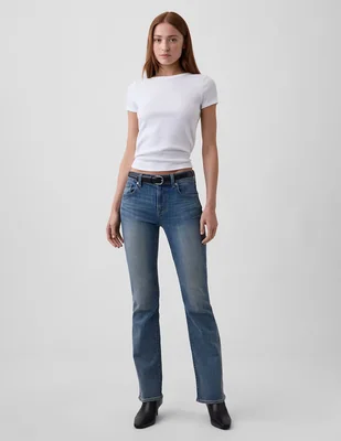 Jeans amplio corte media cintura para mujer