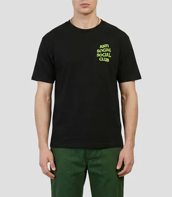 Playera cuello redondo manga corta estampada Hombre
