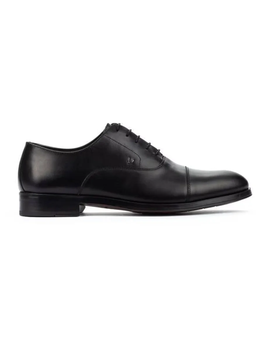 Zapato cerrado para hombre
