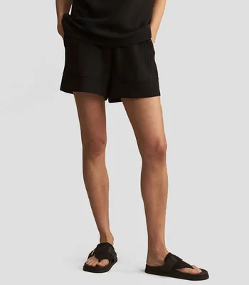 Short para entrenamiento liso Mujer