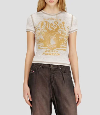 Playera cuello redondo manga corta fantasía Mujer