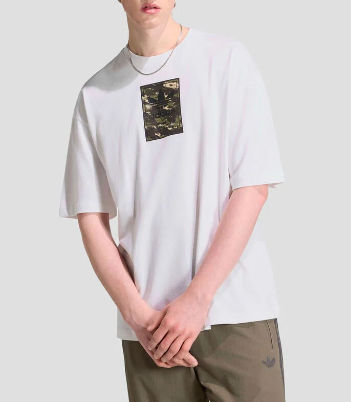 Playera cuello redondo manga corta estampada Camo Hombre