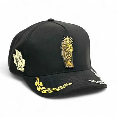 Gorra Vago Style San Judas Placa Dorada Snapback Negra