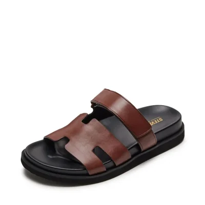Sandalia Steve Madden de 25 cm de cuero gamuza color marrón