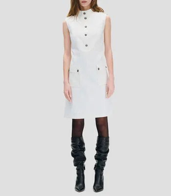 Vestido blanco de silueta en H fraccionado con cuello alto, botones y charreteras Mujer
