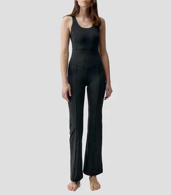 Jumpsuit para entrenamiento de corte flared Mujer