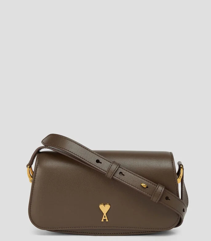 Bolsa shoulder lisa con detalle texturizado Mujer
