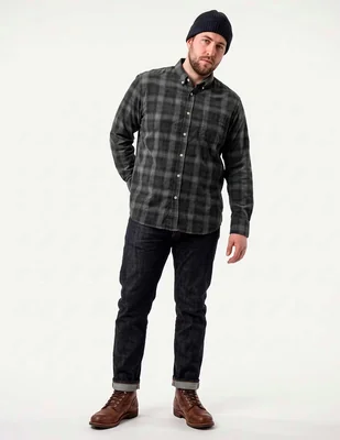 Camisa casual de pana manga larga para hombre
