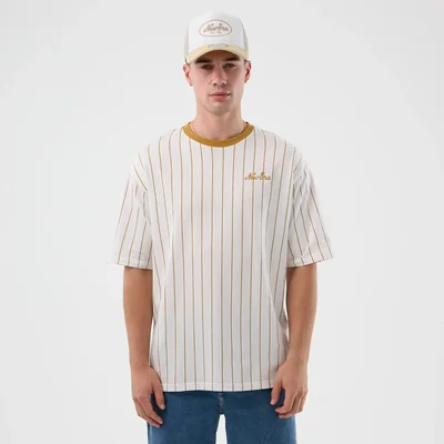 Playera Manga Corta New Era Pinstripe Amarillo