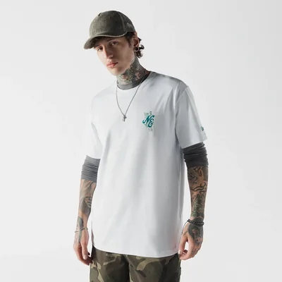 Playera Manga Corta New Era Floral
