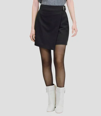 Falda short con hebilla decorativa gris antracita Mujer