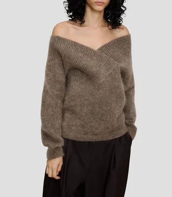 Suéter cuello V Mujer