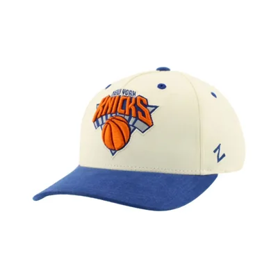 Gorra ZHATS Snapback New York Knicks – Marfil