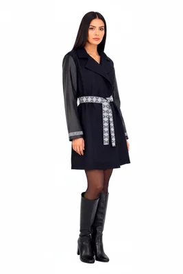 Gabardina Valentina A ÁNGELOZANO Negro con Aplicaciones Étnicas y Vinipiel
