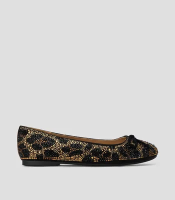 Flats con tacón bajo media luna y aplicación Mujer